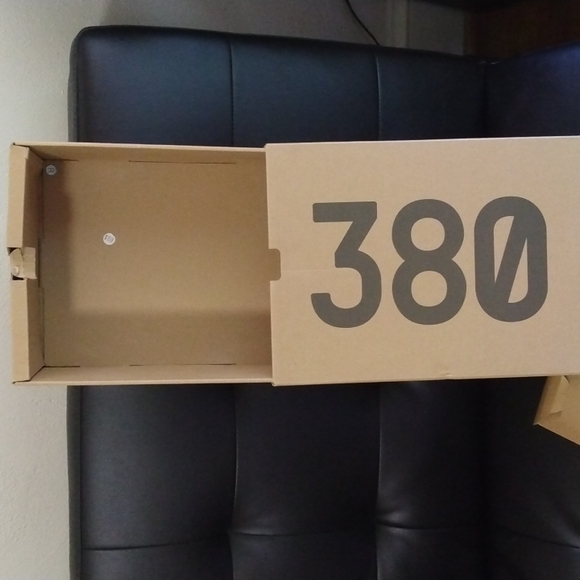 YEEZY SHOE BOX unisex - Picture 7 of 7